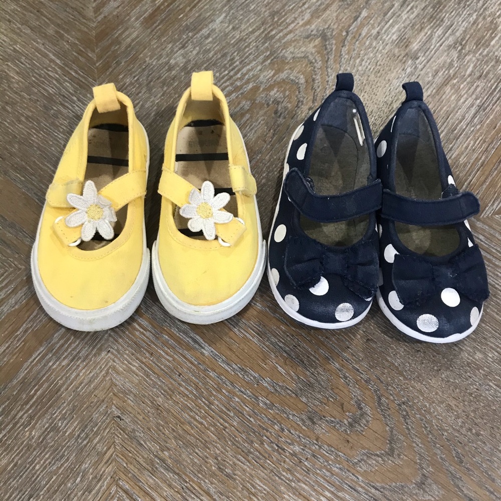 Gymboree Toddler Girl Canvas Shoes Yellow Dots 5 6